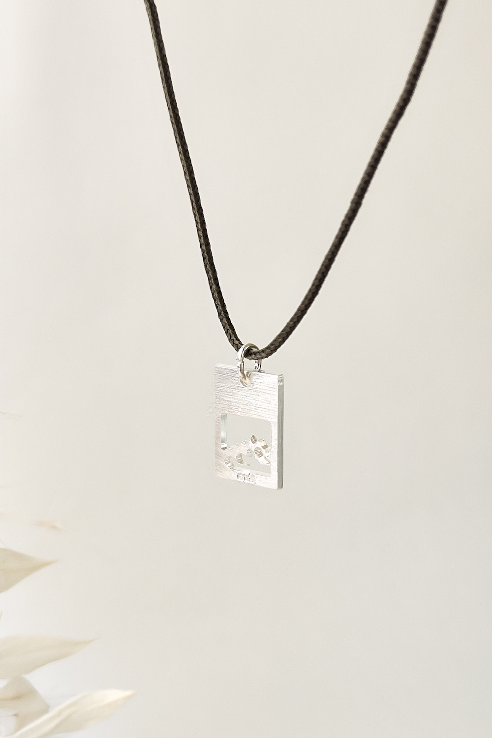 Collier montagne homme cordon - Chardonnet ajouré S – Image 5
